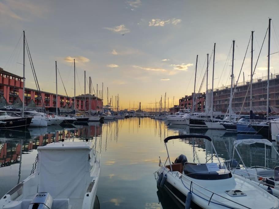 Casaviva - Bilo With Patio In Genova San Teodoro Lägenhet Exteriör bild
